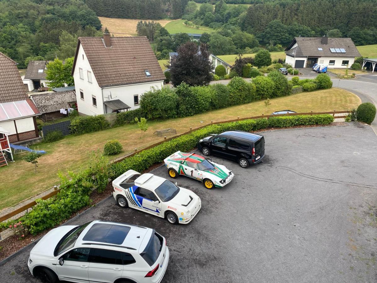 Hotel Garni Zum Adenauer Forst Wimbach Eksteriør billede