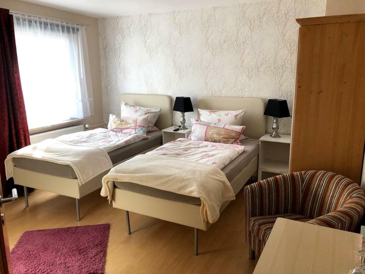 Hotel Garni Zum Adenauer Forst Wimbach Eksteriør billede