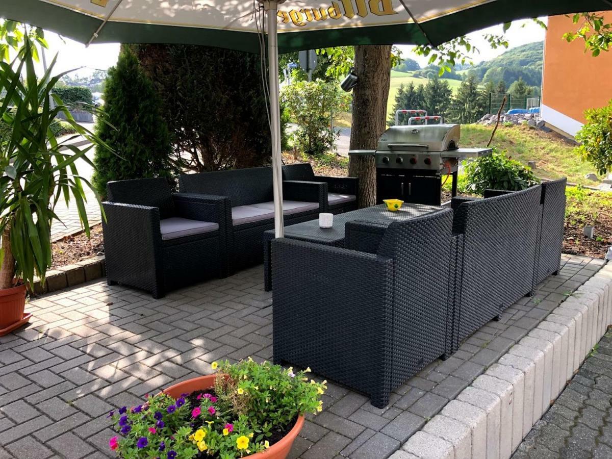 Hotel Garni Zum Adenauer Forst Wimbach Eksteriør billede